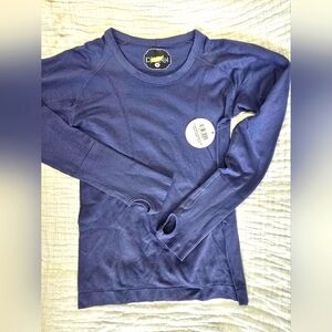 long sleeve T-shirt